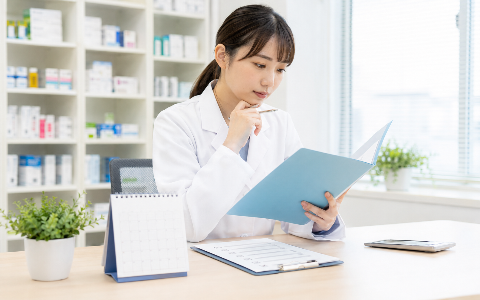 内定承諾前に条件を確認する薬剤師